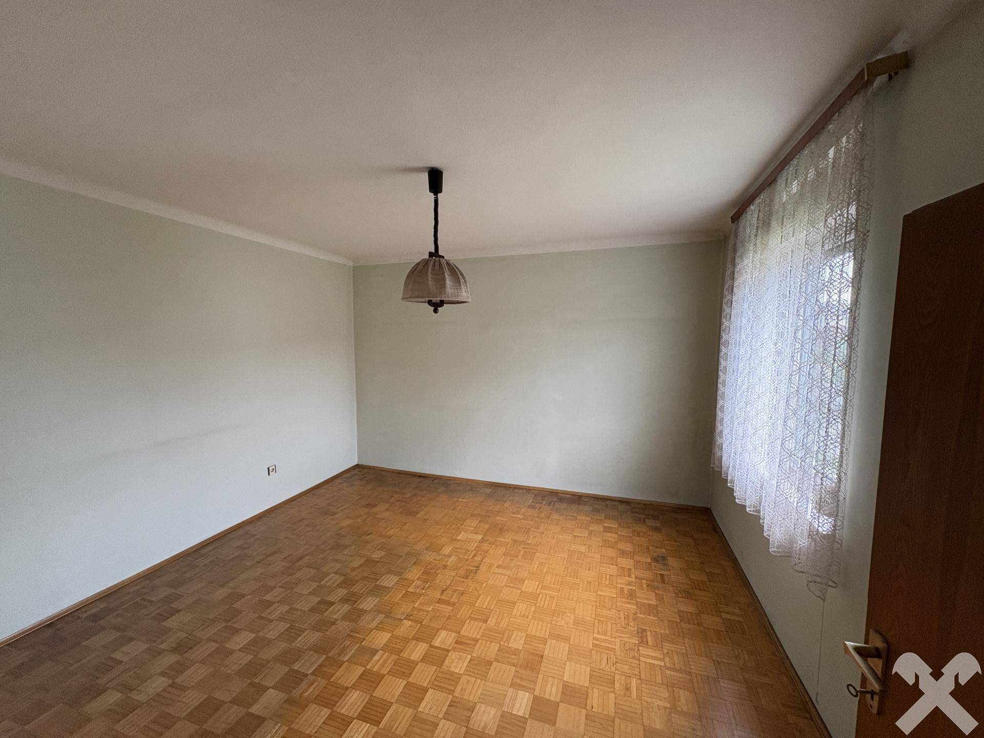 Zimmer 1 OG