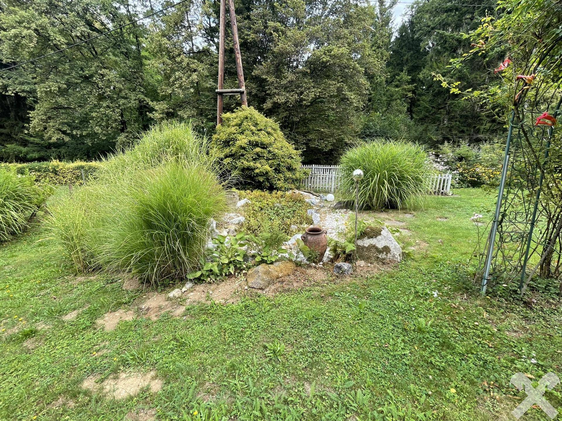 Gartenansicht (mit Biotop)