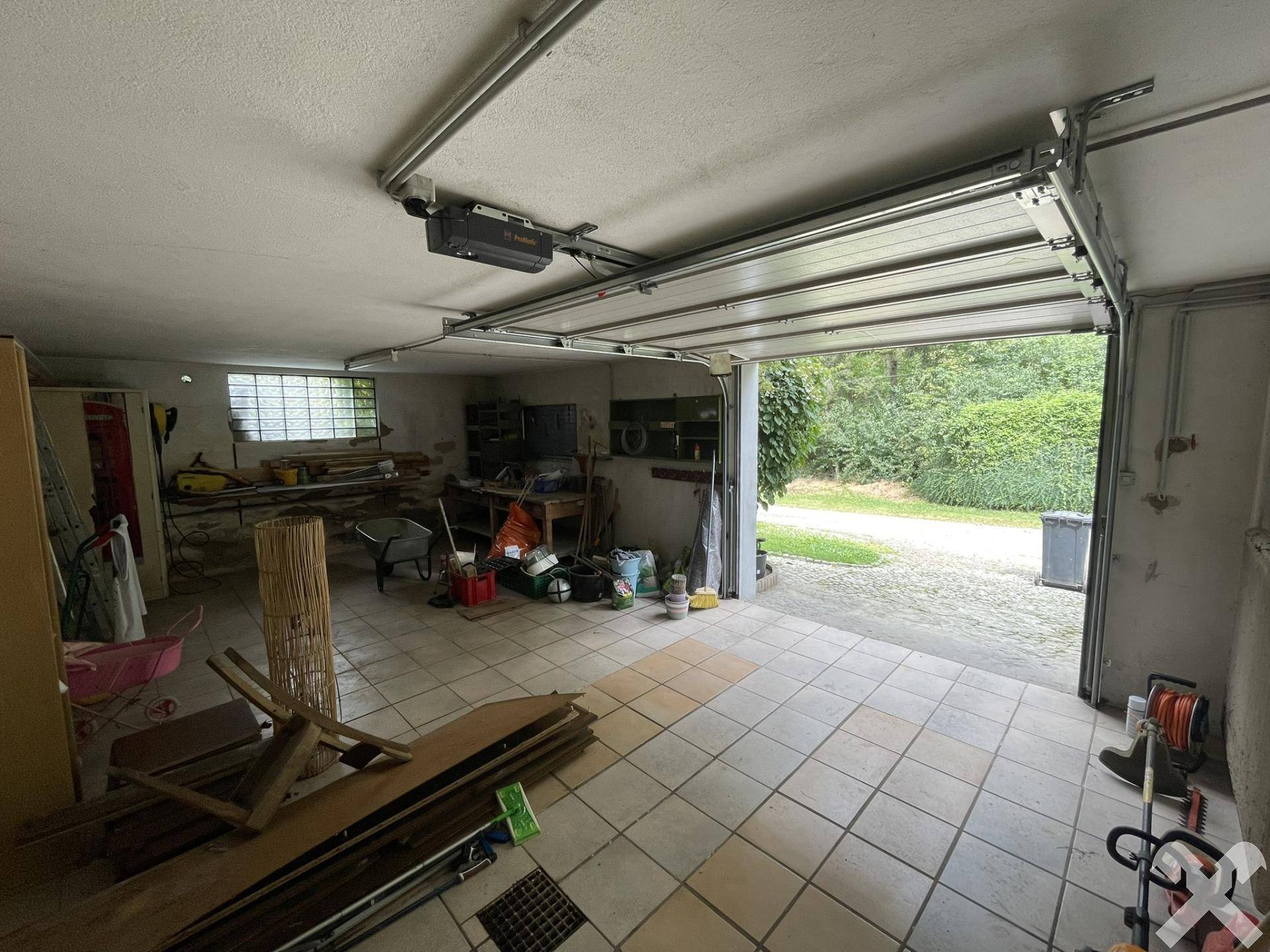 Keller / Garage