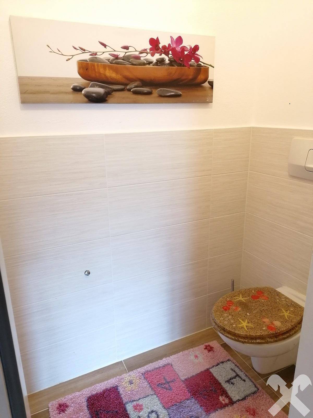 WC extra