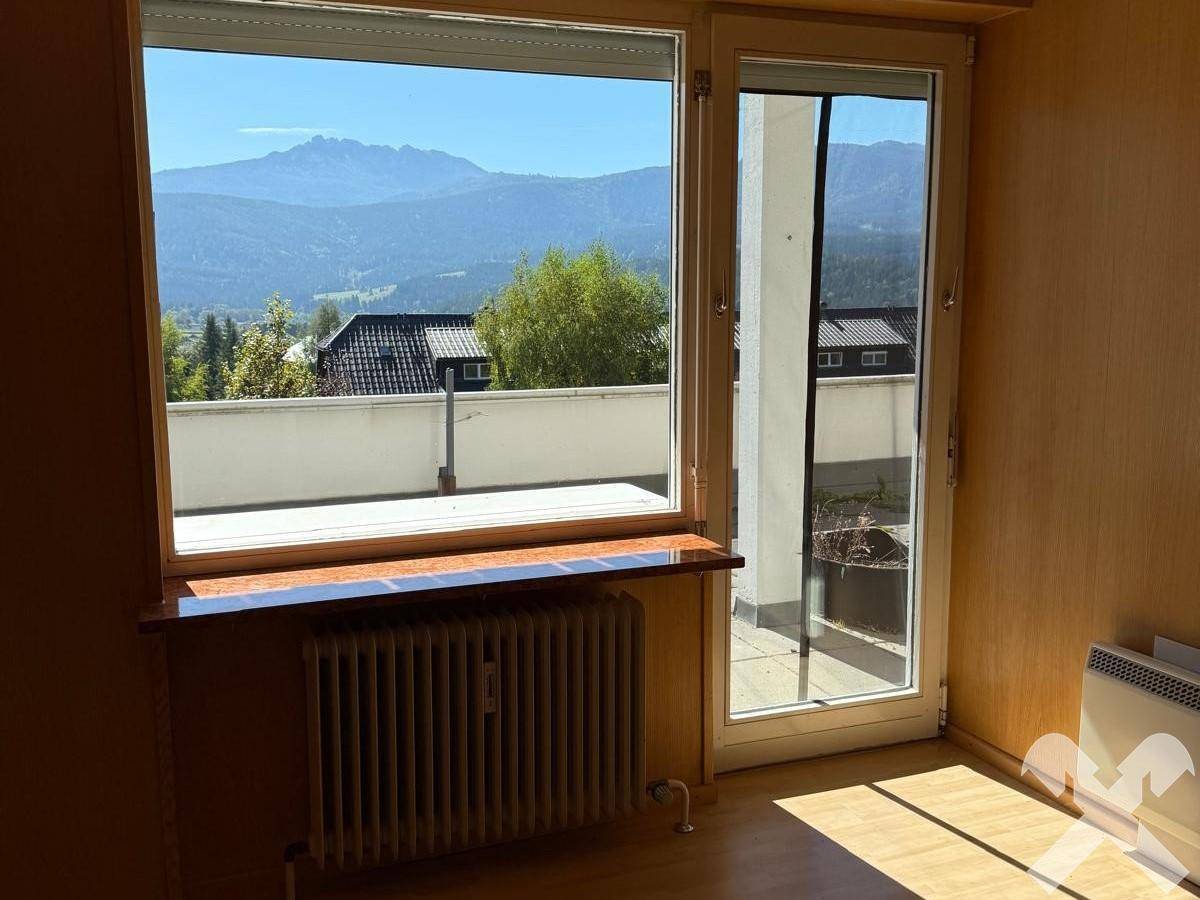 Schlafzimmer mit Ausblick auf das Kammgebirge