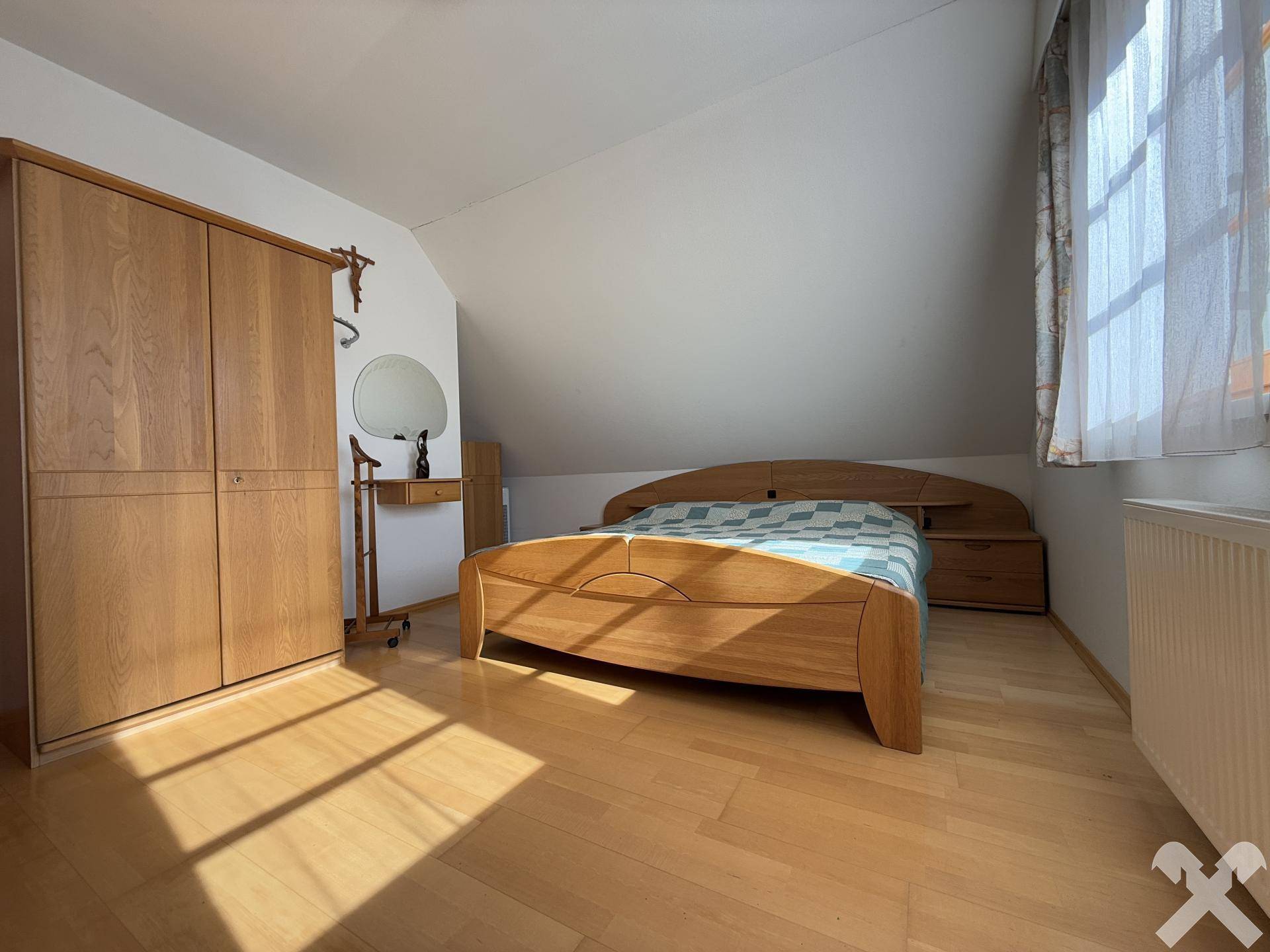 Schlafzimmer im OG