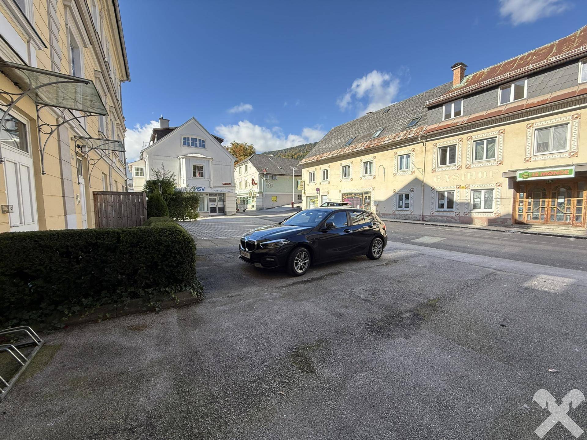 Parkmöglichkeit direkt vorm Haus