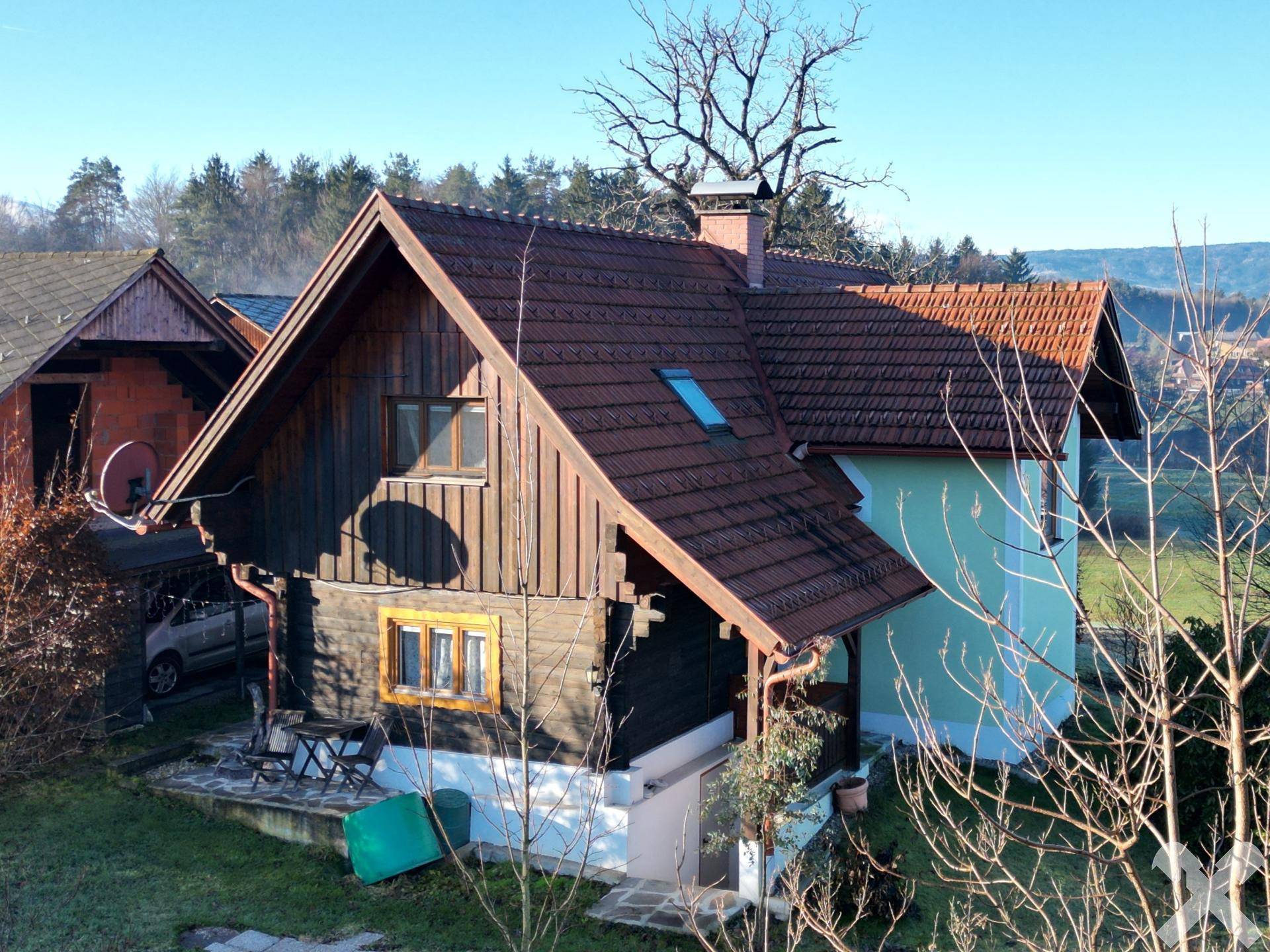 Machen Sie uns ein Angebot! Saniertes Holz-Bauernhaus in leicht erhöhter Lage - Widok 2