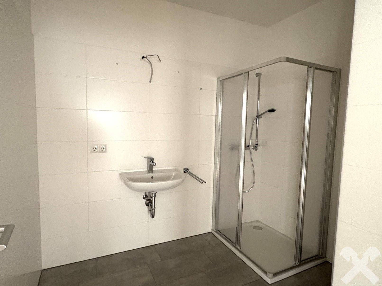 Bad mit Dusche