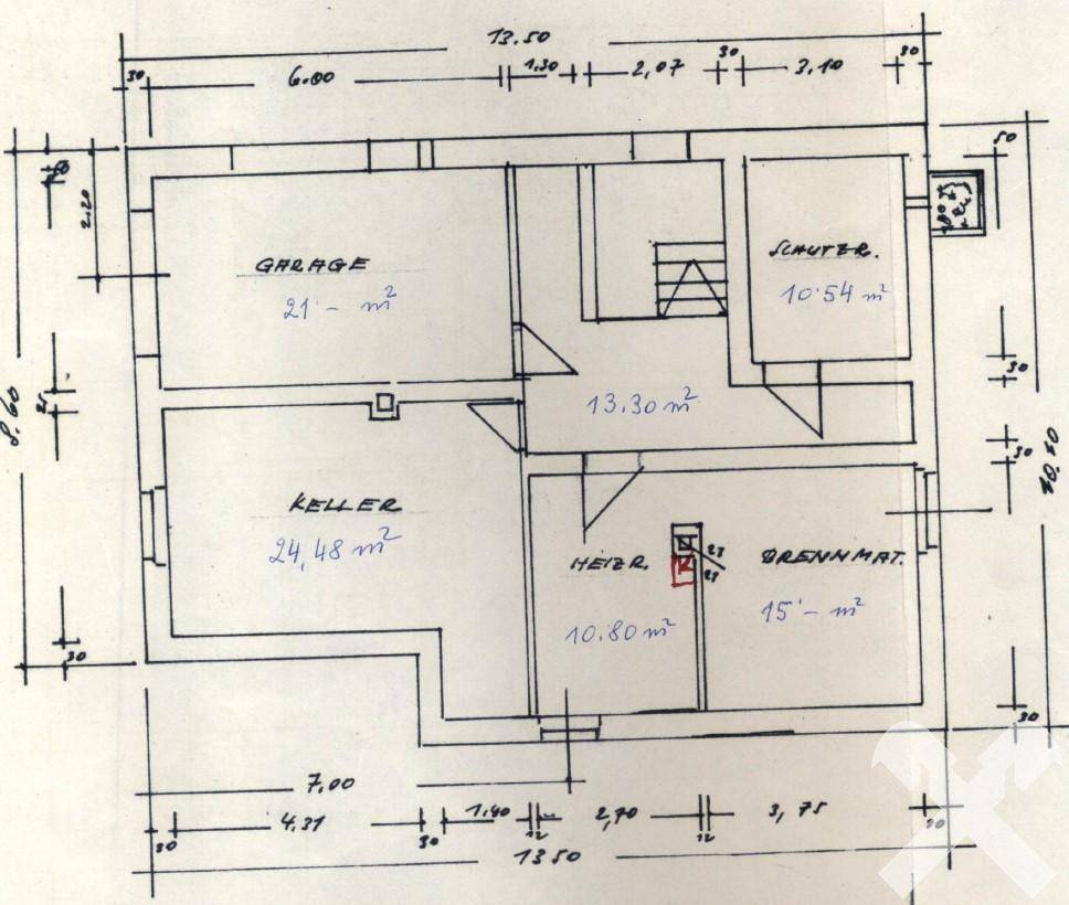 Grundriss des Untergeschosses mit Garage, Keller und Heizraum.