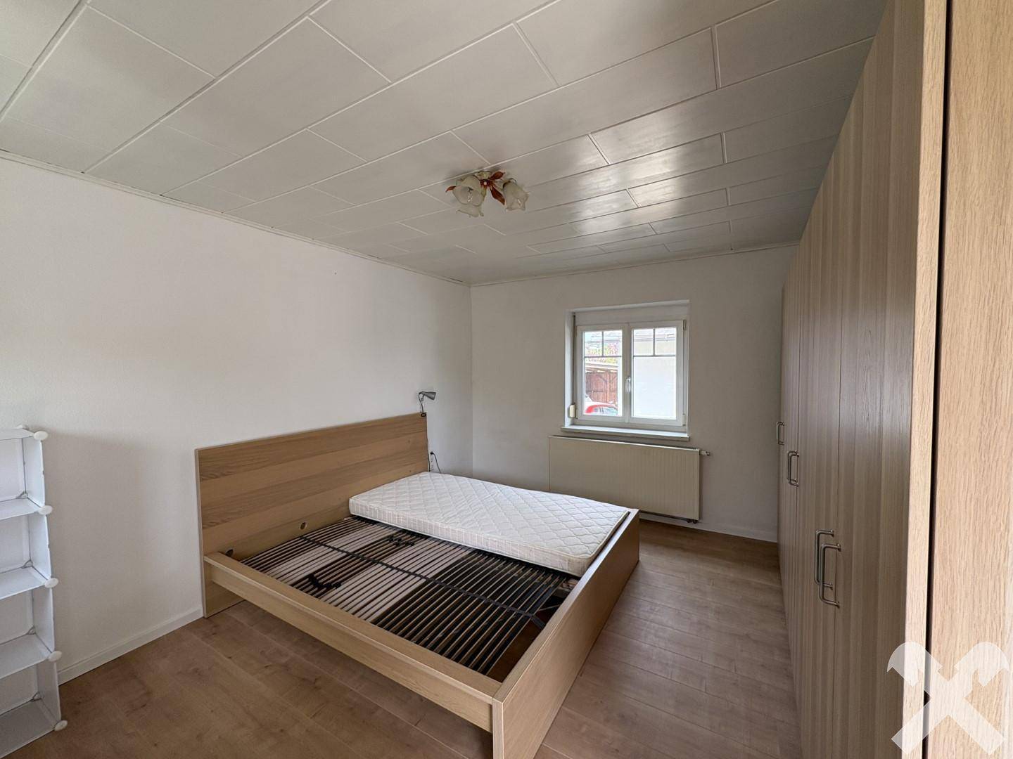 In ruhiger Lage bei Markt Hartmannsdorf Wohnhaus mit großzügigem Nebengebäude - Mehr