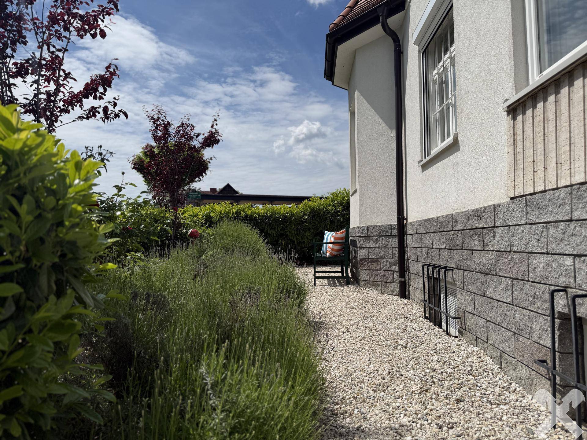 Einfamilienhaus im Villenstil mit Charme in St. Anna am Aigen - Ansicht 2