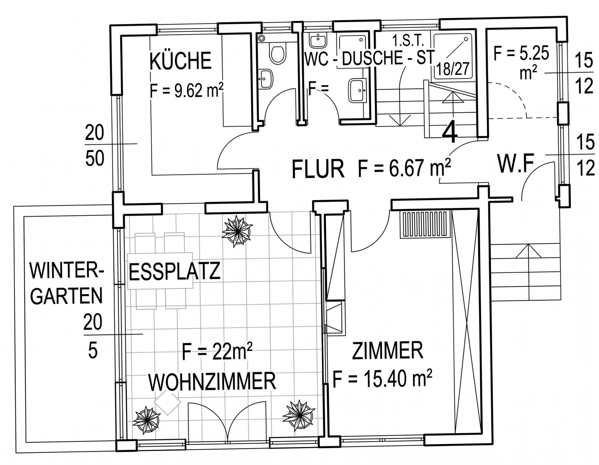 Grundriss des Erdgeschosses mit Küche, Wohnzimmer, Wintergarten und WC.