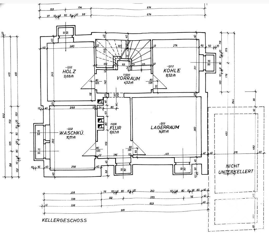Grundriss des Kellergeschosses mit Waschküche, Lagerraum und Heizungsraum.