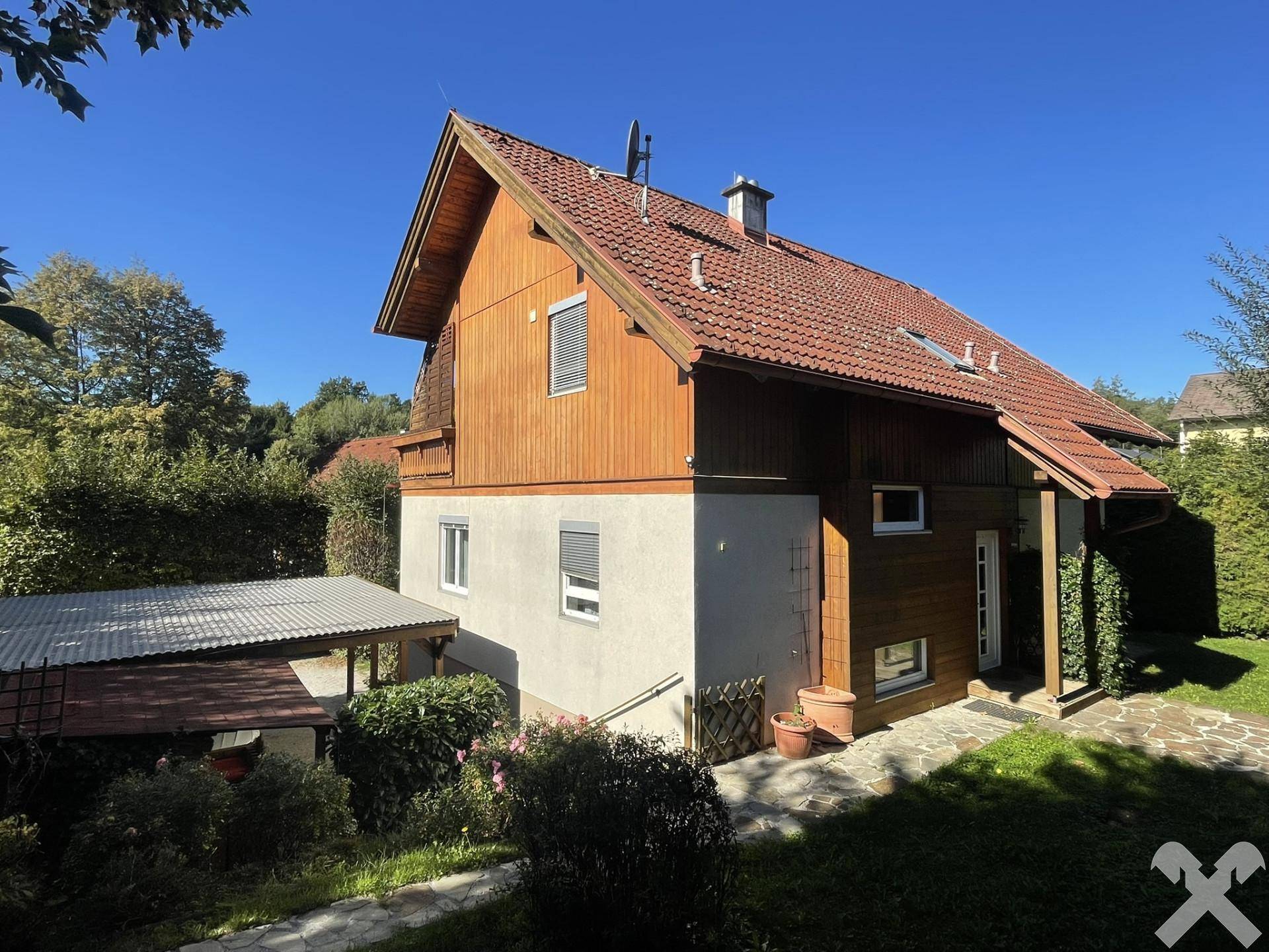 Außenansicht (Hauseingang)