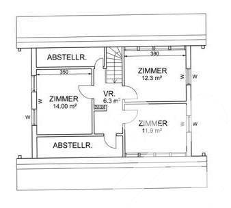 Grundriss des Obergeschosses mit Zimmern, Vorraum und Abstellräumen unter Dachschrägen.
