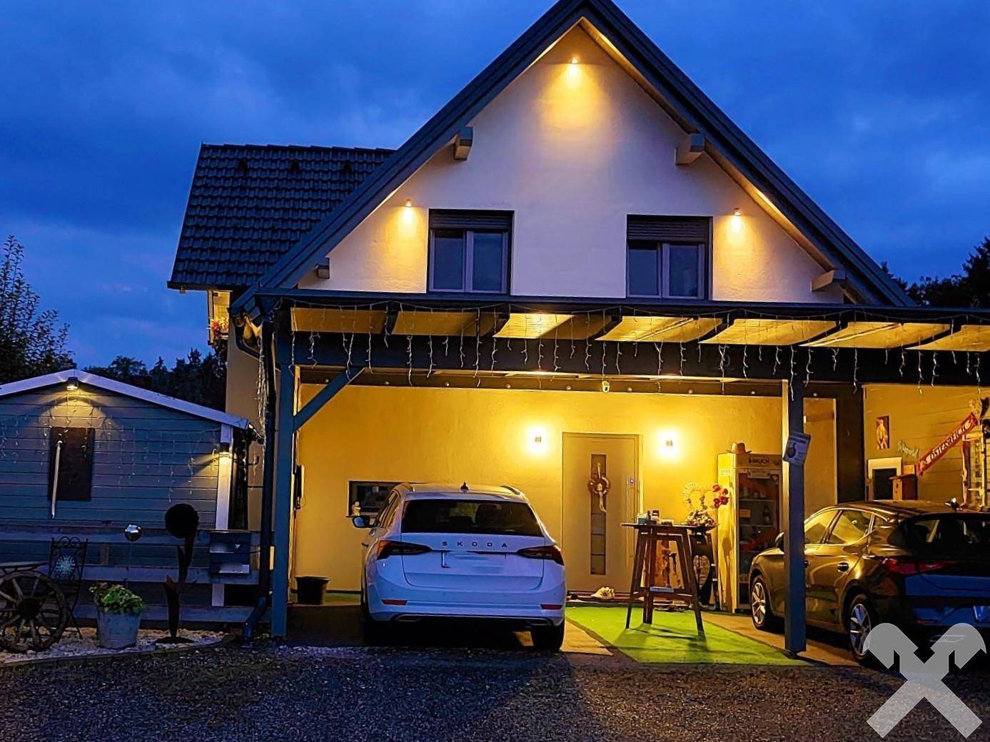 Einfahrt-Carport_Nacht