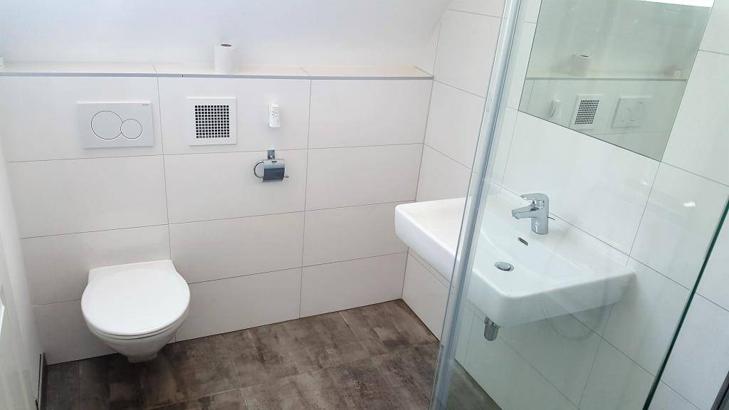Bad 2 m. Dusche