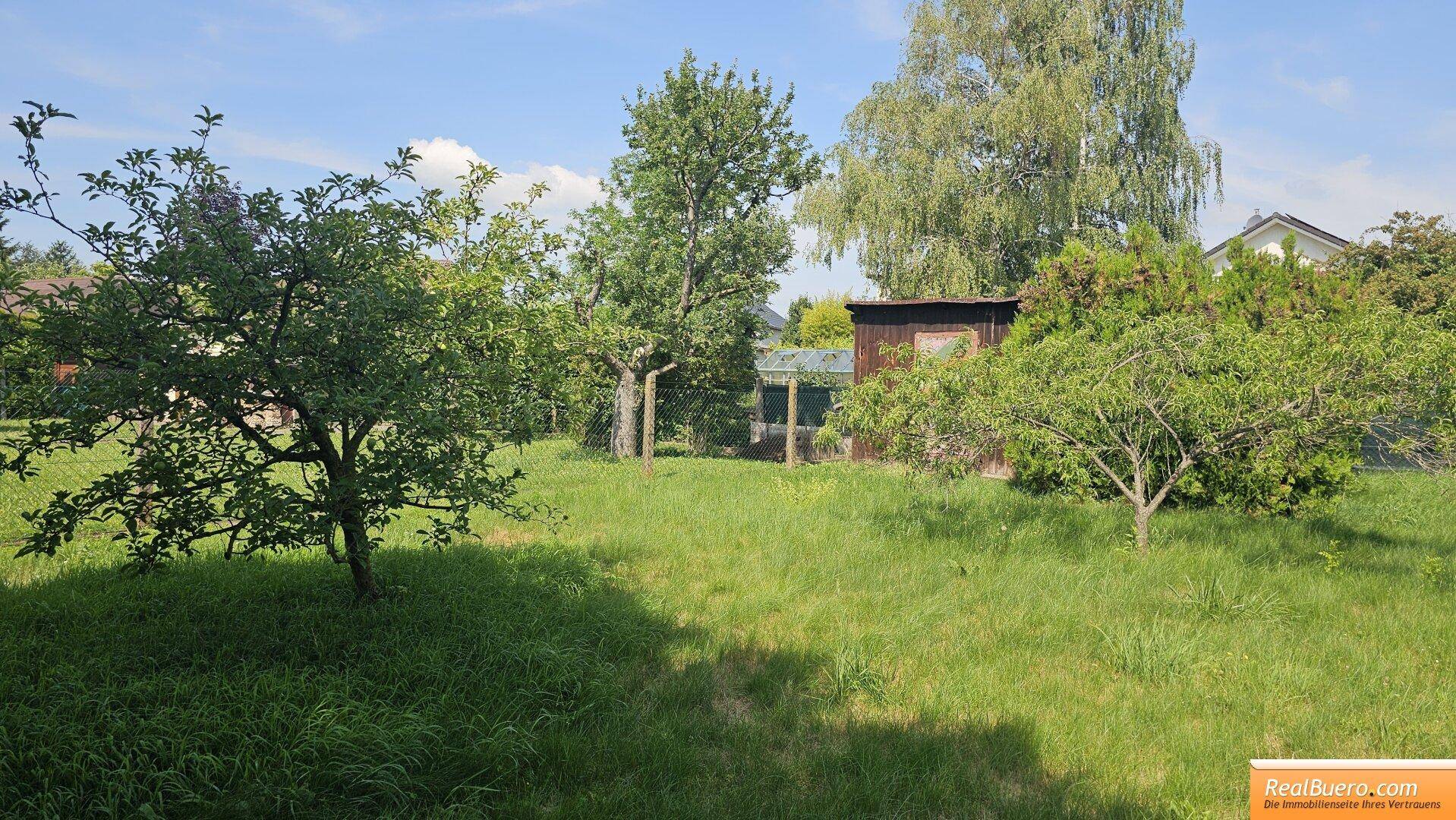 EINFAMILIENHAUS MIT KFZ STELLPLATZ UND GARTEN - Mehr