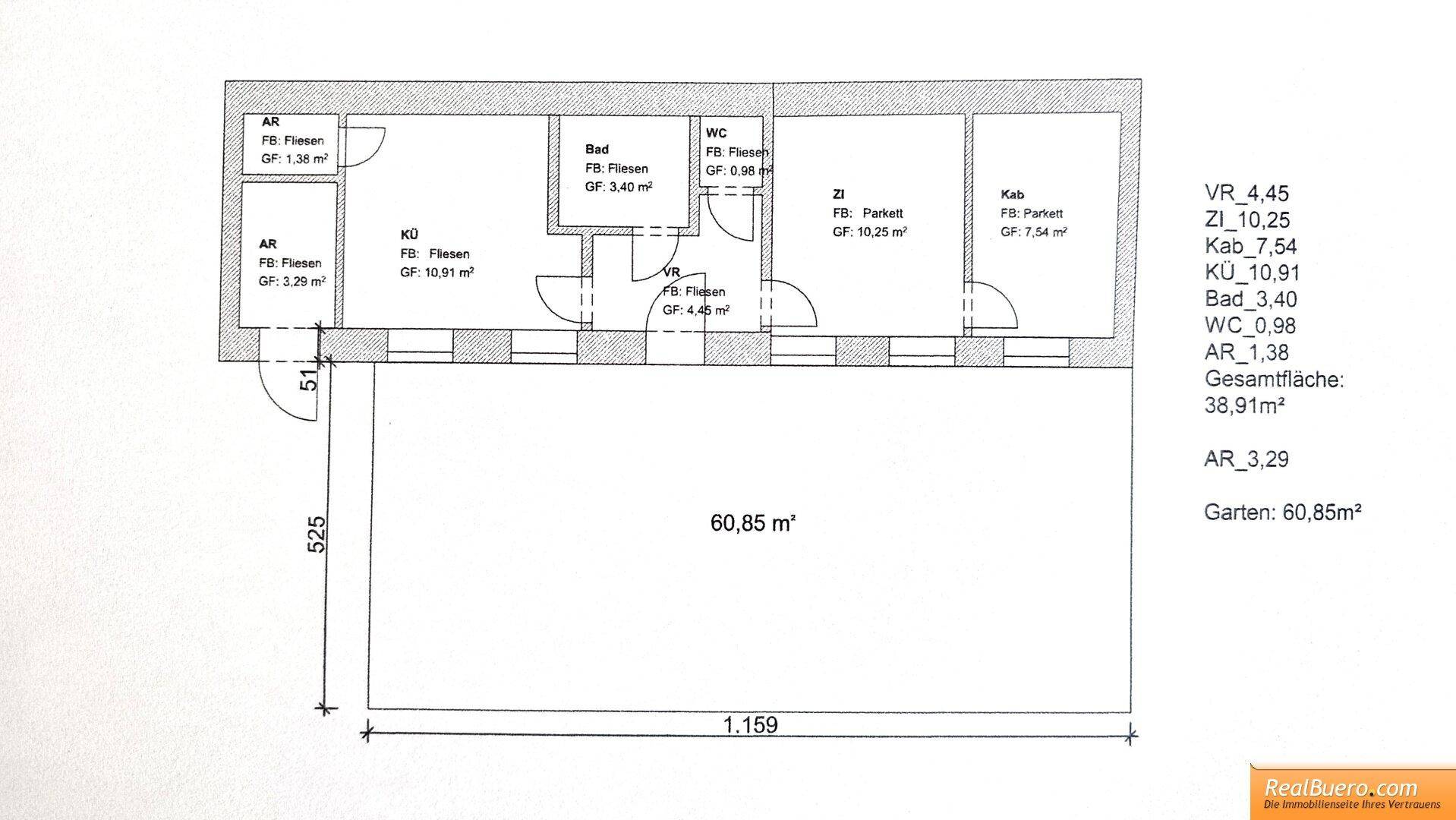 Grundrissplan einer Wohnung mit mehreren Zimmern, Bad, WC und Gartenfläche.