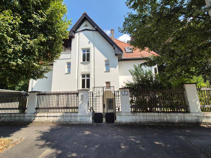 https://pictures.immobilienscout24.de/prod.www.immobilienscout24.at/pictureserver/loadPicture?q=70&id=012.0012000001E83Yv-1730383458-2998aeba9254496dadcd426366d379cd