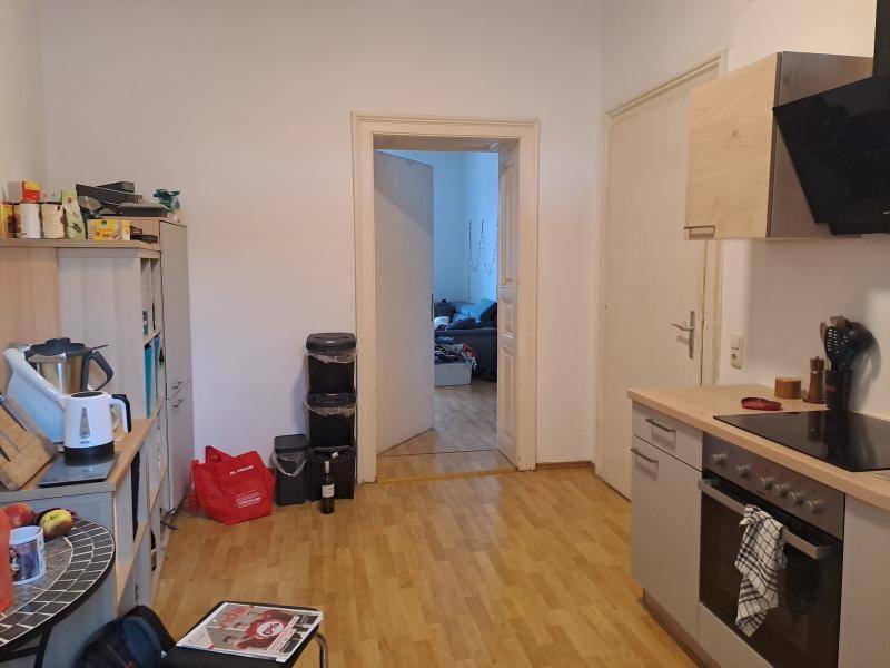 Schillerstr.Top 8 Blick ins Wohnz..jpg