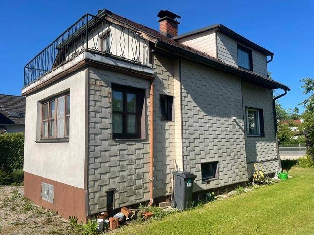 Naturparadies mit Potenzial: Charmantes Bastlerhit- Einfamilienhaus im Herzen von Walding - Ansicht 4