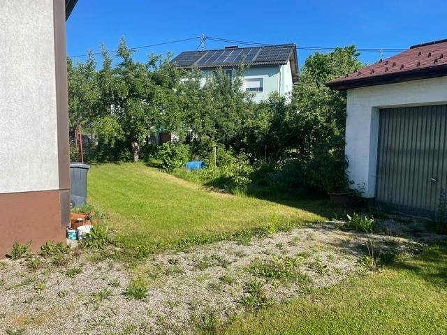 Naturparadies mit Potenzial: Charmantes Bastlerhit- Einfamilienhaus im Herzen von Walding - Ansicht 3