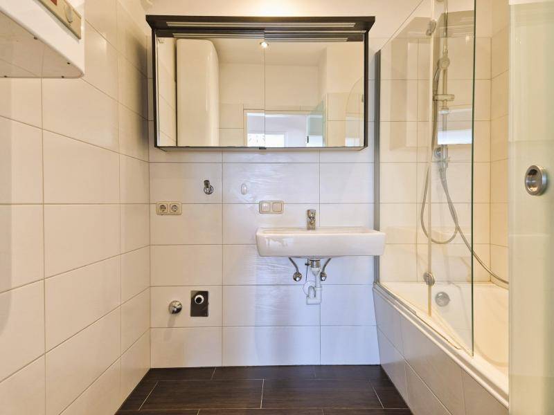 Perfekte Familienwohnung oder 3er WG in Uninähe! 89 m² inkl. Loggia im 8. Stock, teilmöbliert, Parkplätze beim Haus! - Ansicht 6