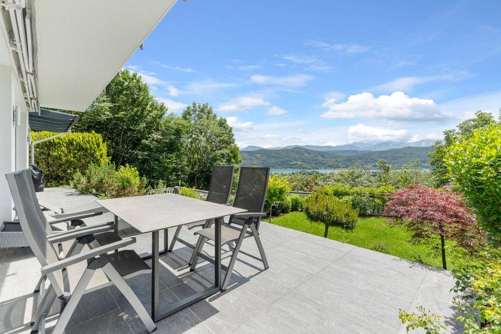 Villa mit spektakulärem Seeblick - Ansicht 3