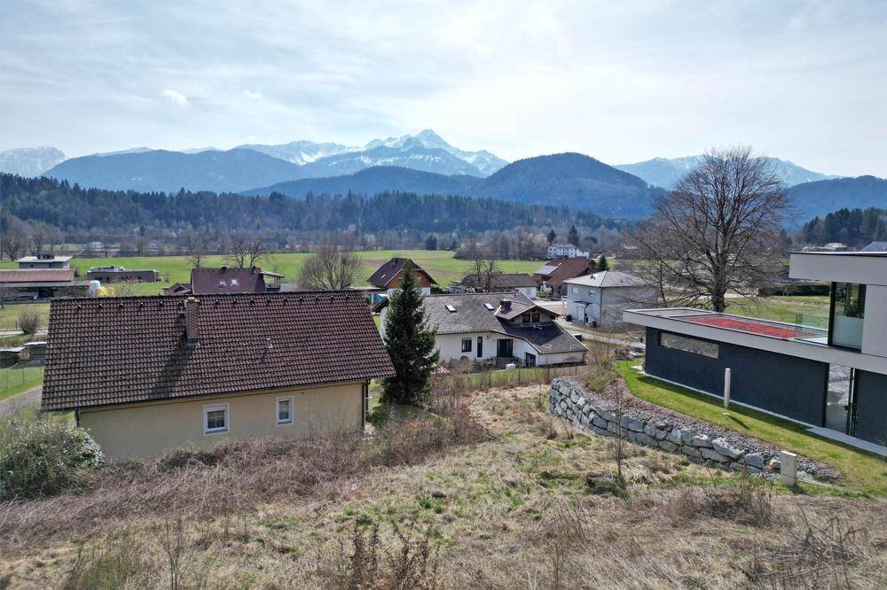 Traumhaftes Baugrundstück in ruhiger Lage von Rosegg - Ansicht 2