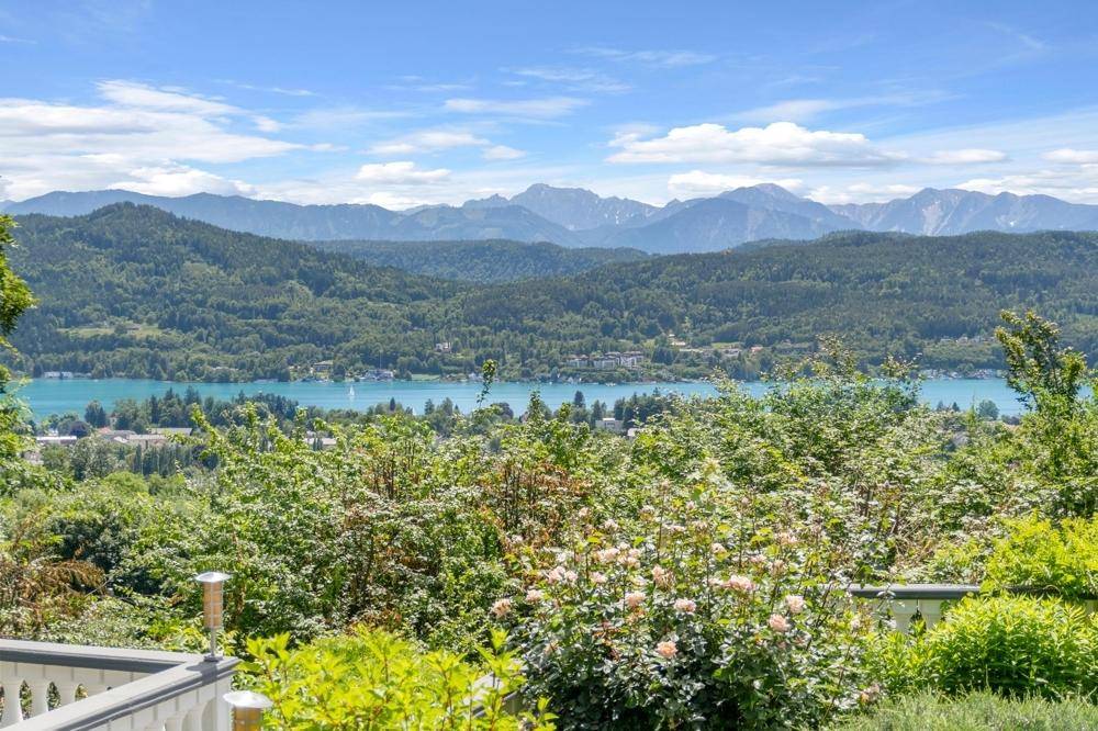 Villa mit spektakulärem Seeblick - Ansicht 4