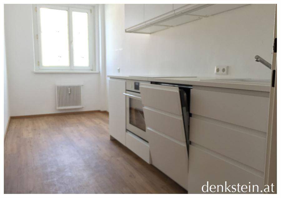 Lichtdurchflutete 2 Zimmer Wohnung am Mirabellplatz, Salzburg Stadt - Ansicht 3