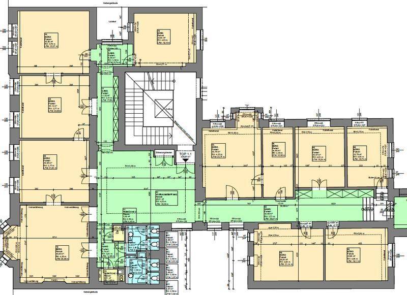 Detaillierter Grundriss einer Etage mit mehreren Büroeinheiten und Sanitärbereichen.