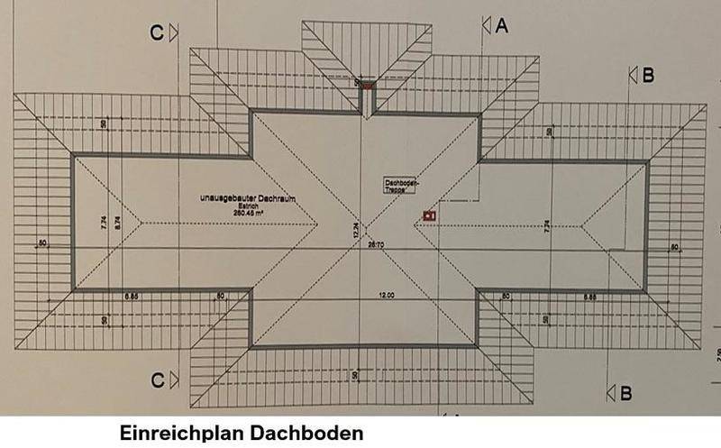 Einreichplan des Dachbodens mit unausgebautem Dachraum und Dachbodenstiege.