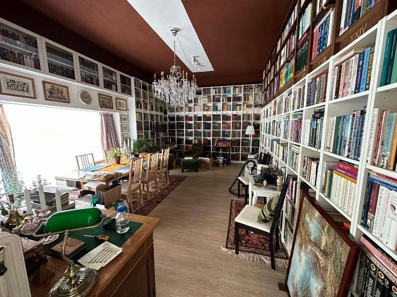 EFH Bibliothek