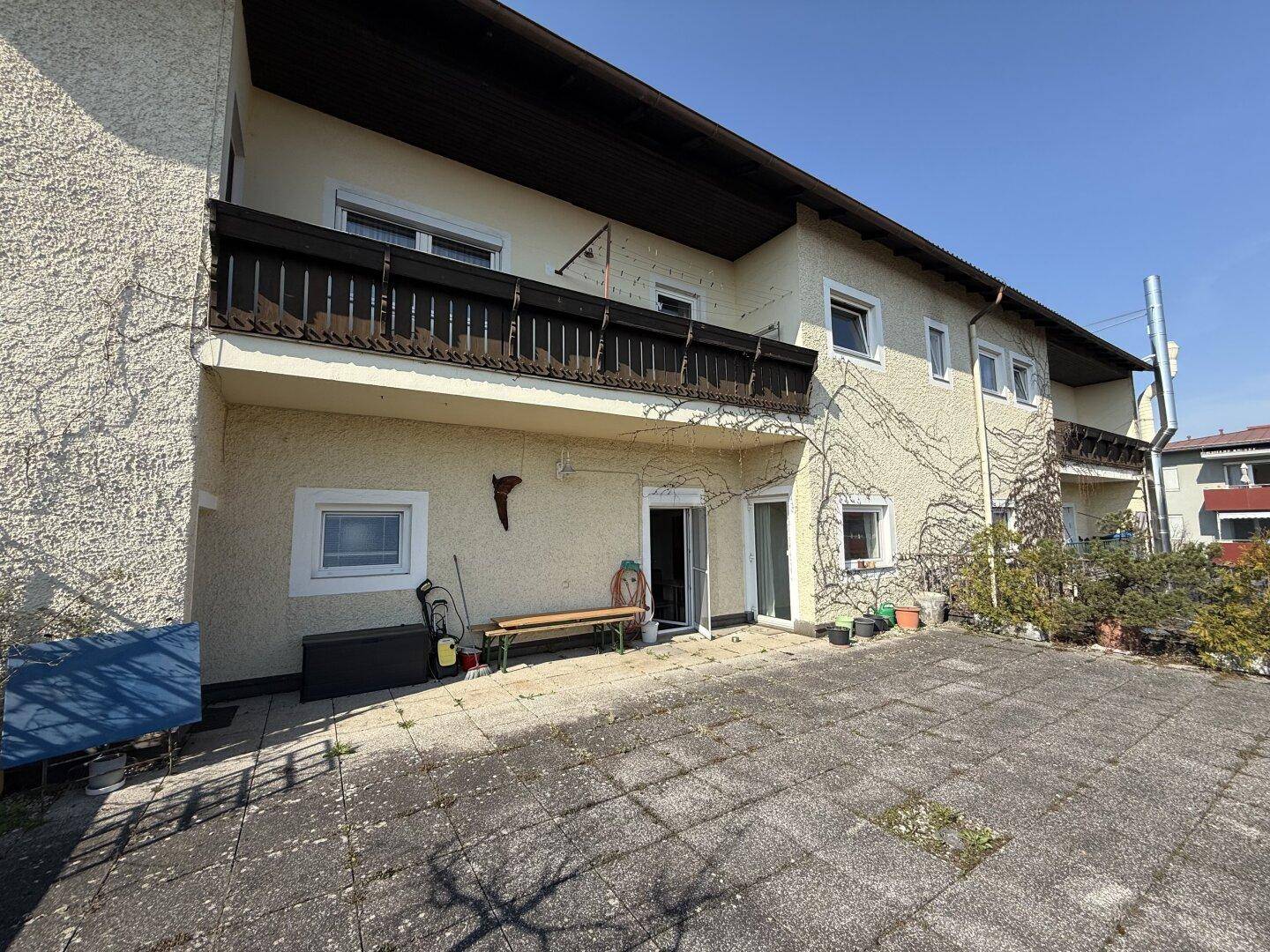 Anlageimmobilie: 3 Wohneinheiten, Restaurant, Geschäftsfläche - Widok 5