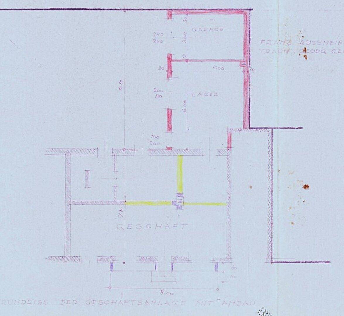 Grundriss des Erdgeschosses mit Geschäftsfläche, Lager und Garage, zeigt die Aufteilung.