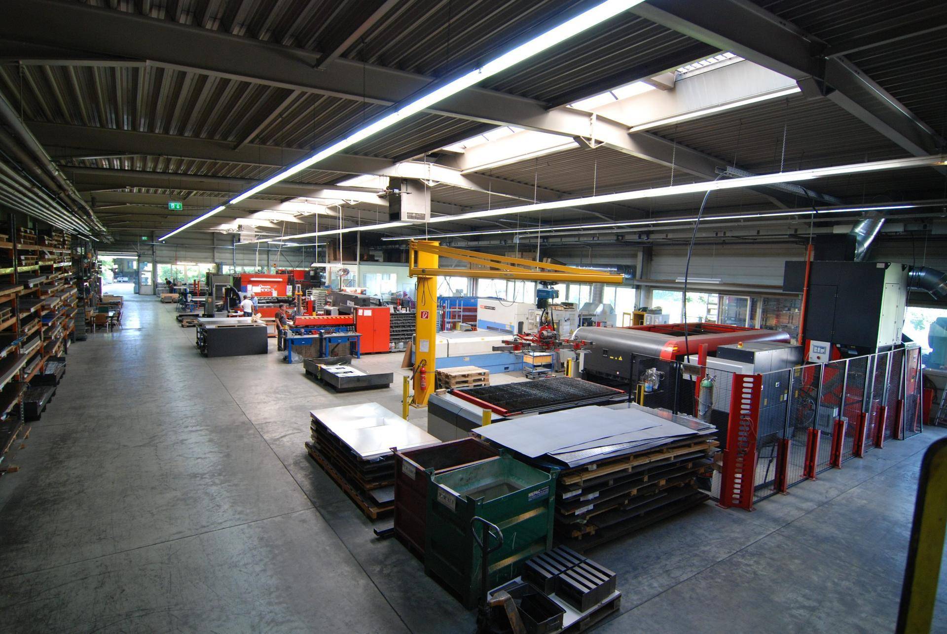 ACHTUNG - REDUZIERTE MIETE ! 8650 Kindberg - Gewerbeimmobilie mit Produktionshalle und Bürotrakt in Toplage und Topzustand (Kauf oder evtl. auch Miete) - Mehr