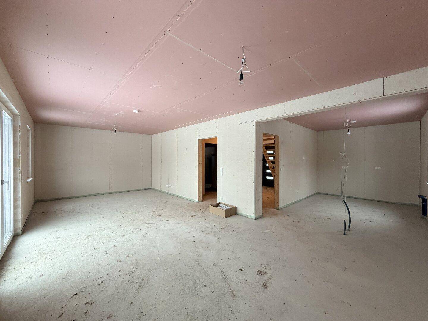 Eckgrundstück mit Einfamilienhaus - Ansicht 6