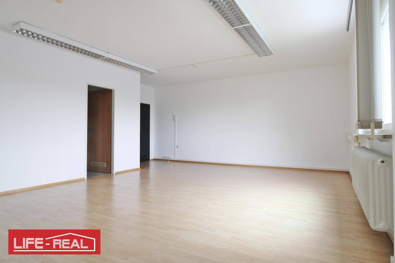 Helles, geräumiges Büro in Traun – pohled 2