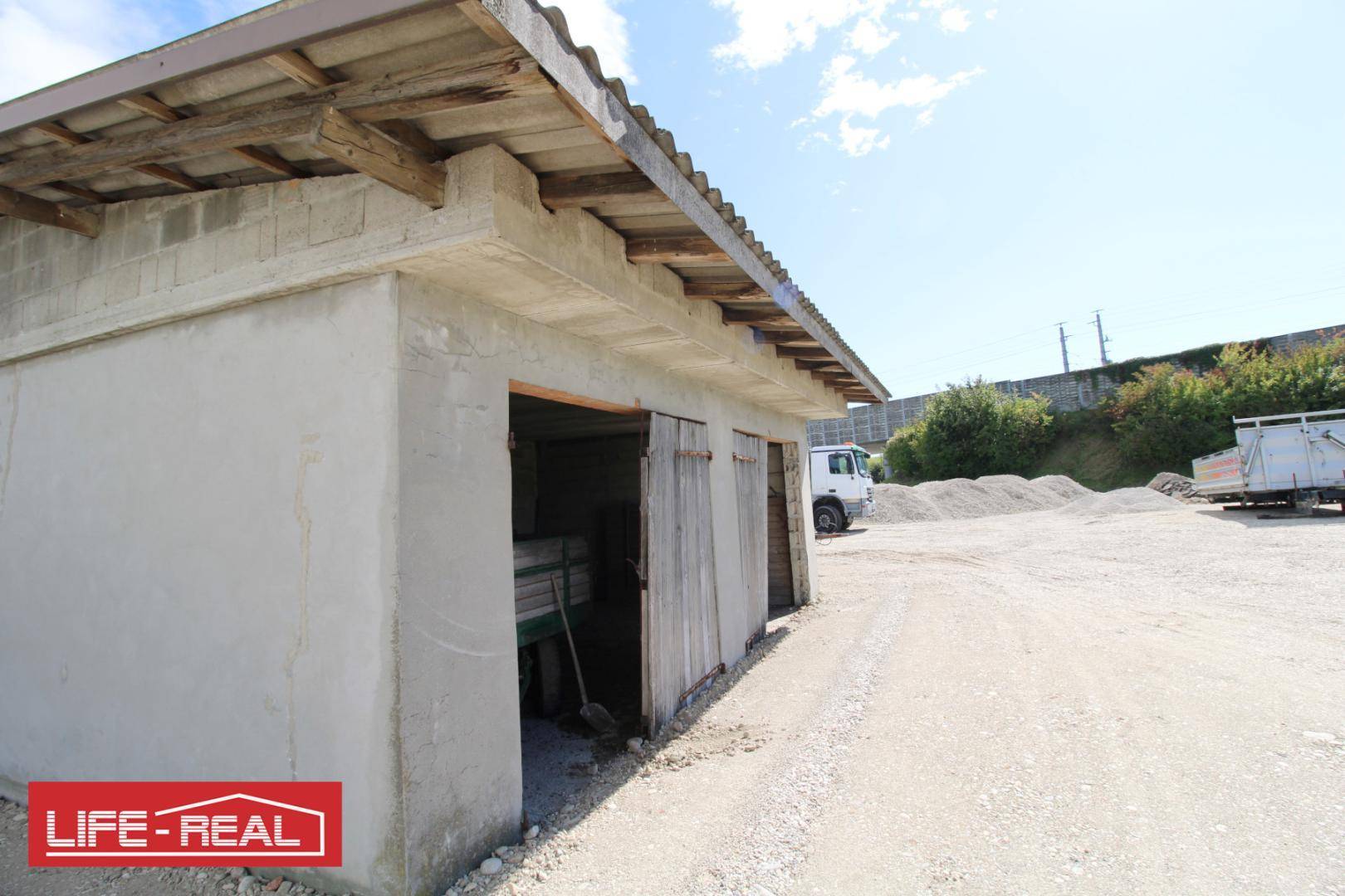 Außenlagerfläche mit Garage im Ennshafen! - Ansicht 3