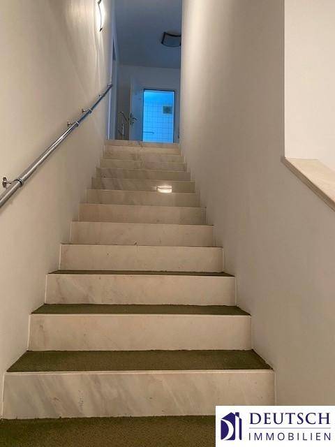 Treppe in 1 OG