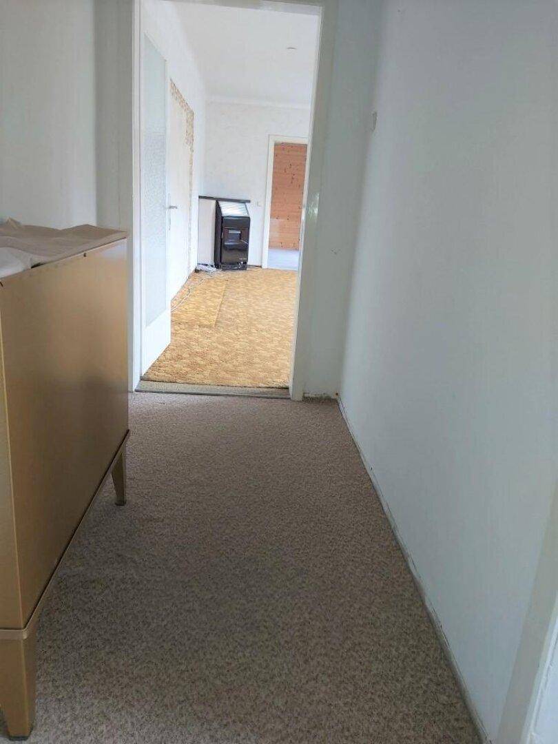 Renovierungsbedürftige 3-Zimmer-Wohnung in Kapfenberg-Redfeld ! - Mehr
