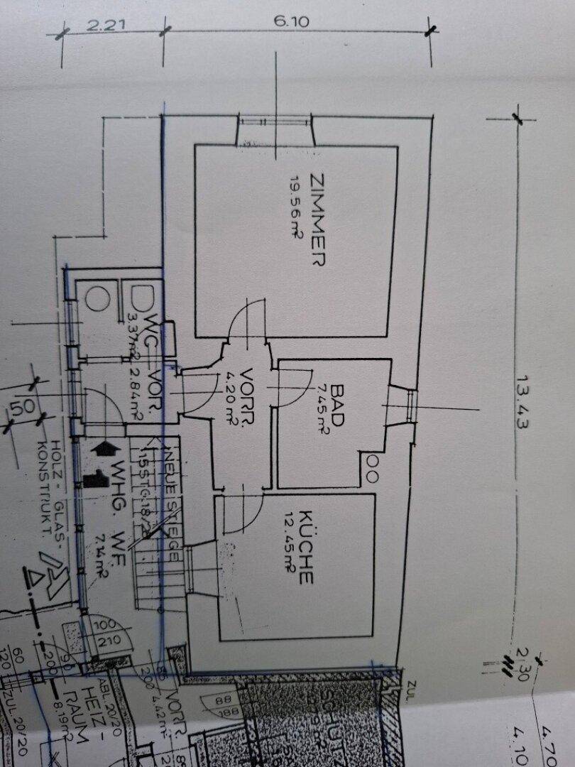 Grundriss der Wohnung 3 mit Küche, Bad, Vorraum und Zimmer.