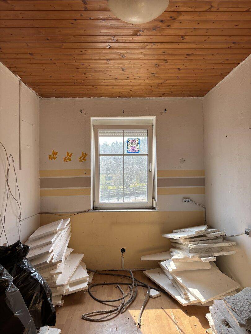 Einfamilienhaus mit 5600 m² Grundstück ( Bauland und lw. Fläche ) - Ansicht 6