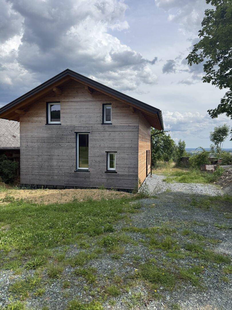 Einzigartiges Rohbau-Einfamilienhaus mit 2.700 m² Grundstück und Fernblicklage – pohled 5