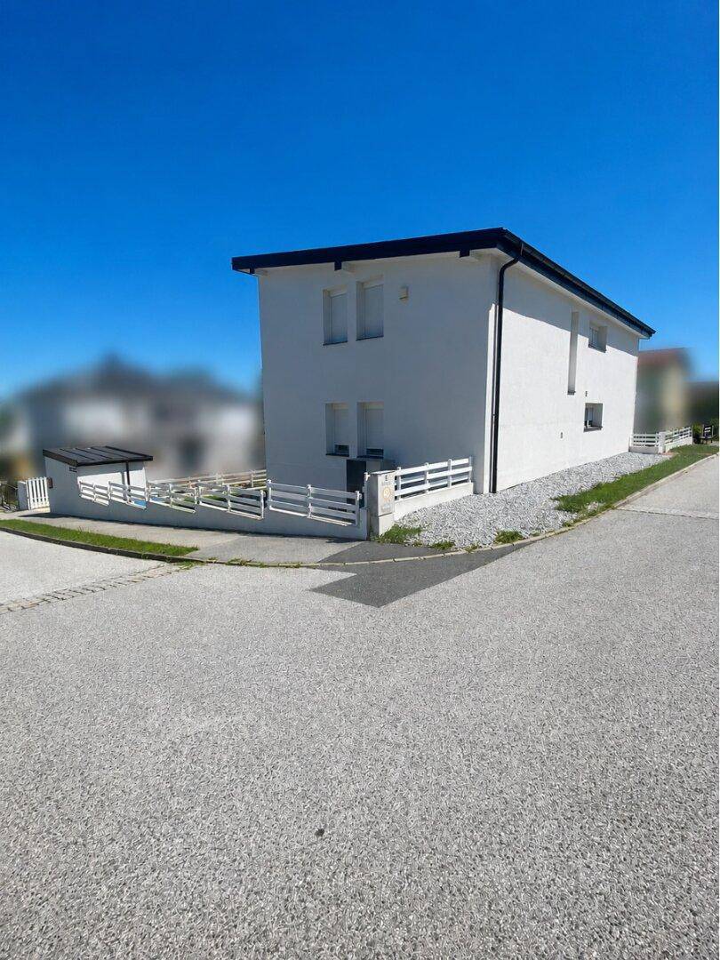 Exklusives Familienanwesen mit Pool, Doppelgarage, Gästehaus und modernster Energietechnik in Pinkafeld - Ansicht 3