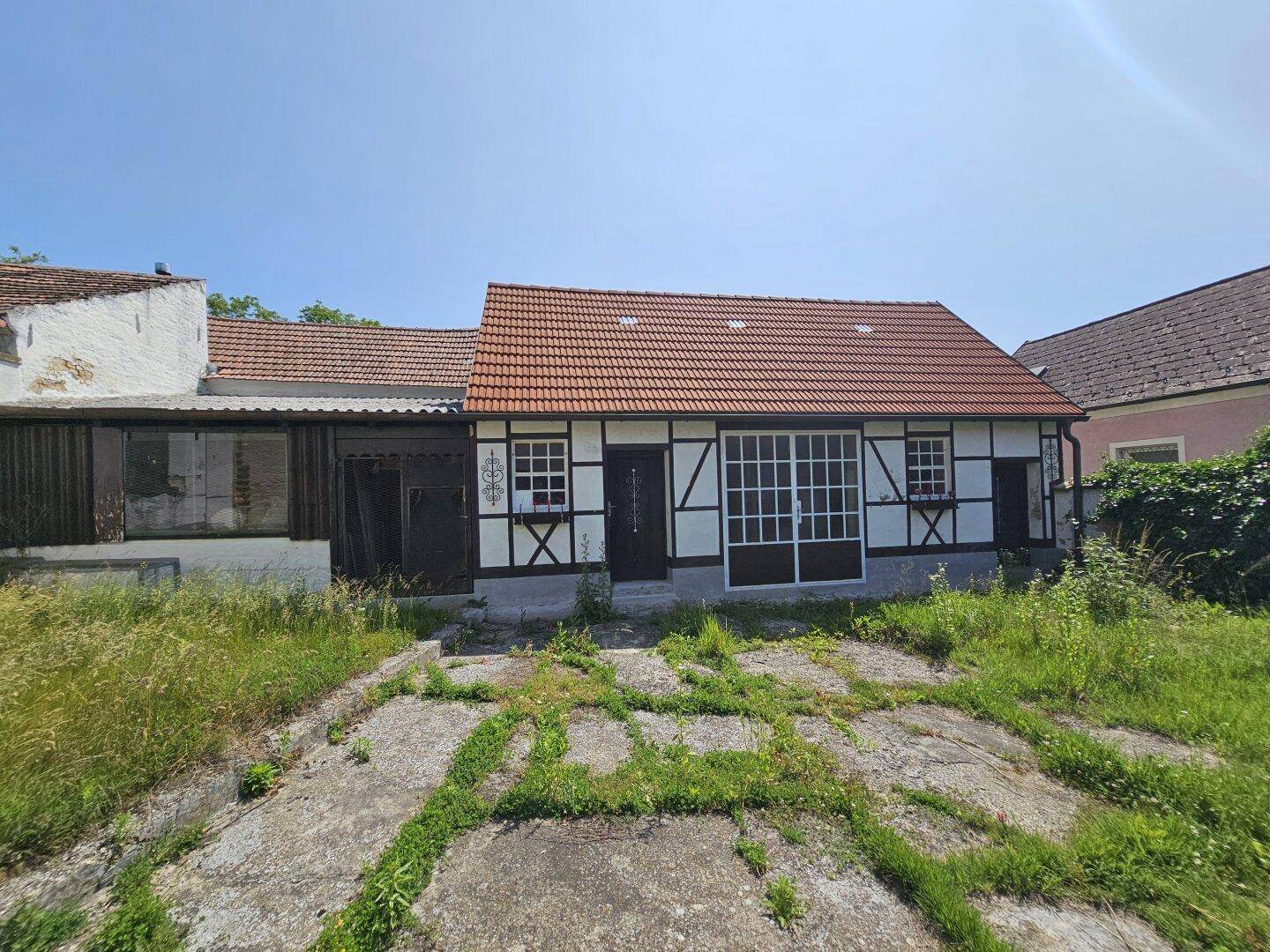 Hofgebäude derzeit Werkstatt