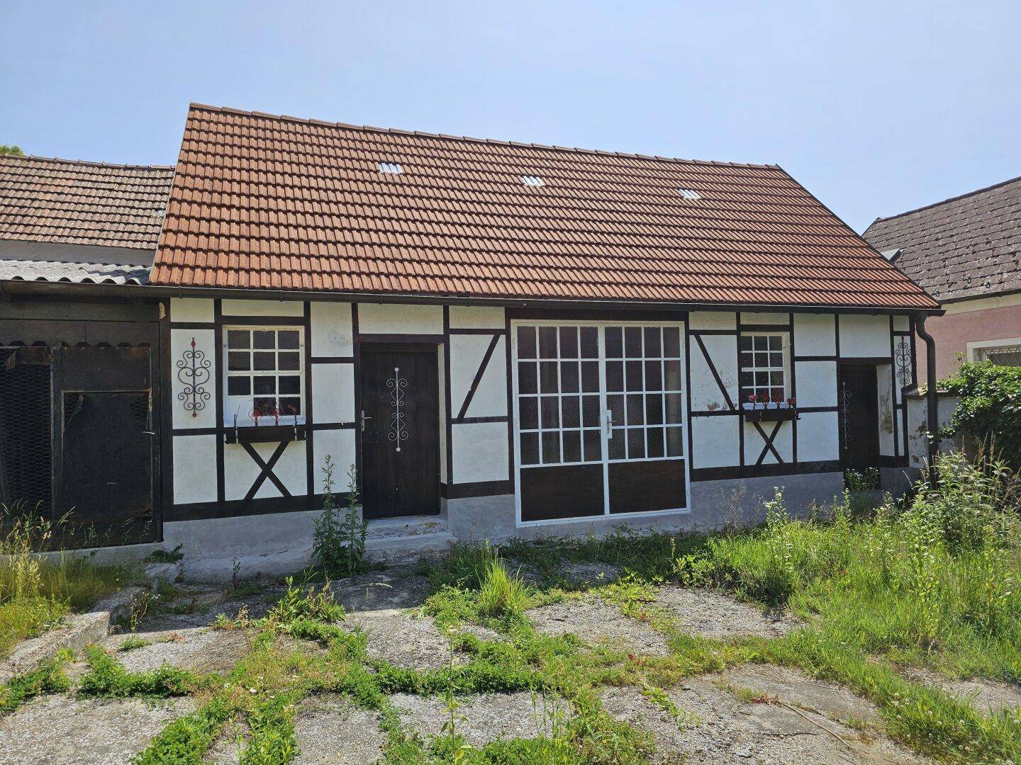 Hofgebäude derzeit Werkstatt