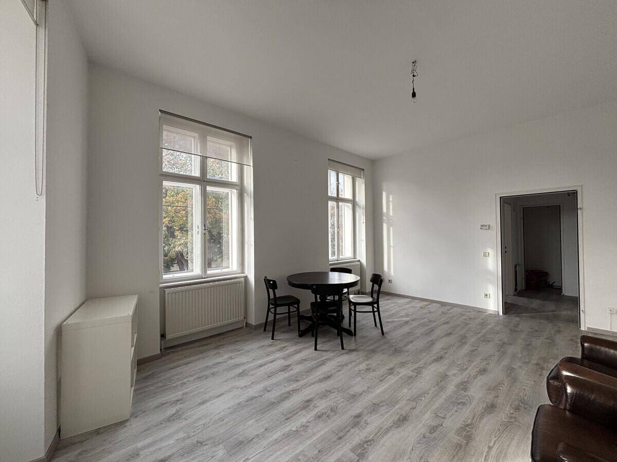 Wohnzimmer Pos. 2