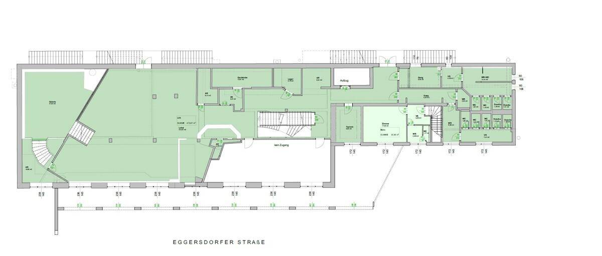 Grundriss des ersten Obergeschosses mit großen, grün markierten Flächen und Treppenhaus.