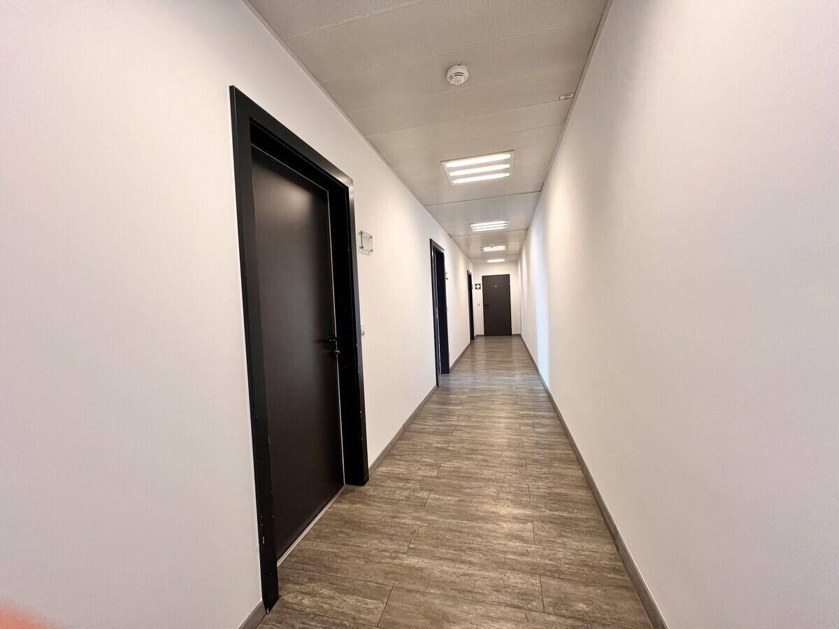 Moderne Büroeinheiten mit 16, 21 oder 30m² – pohled 6