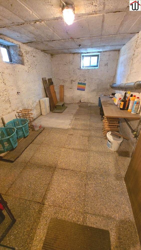Keller
